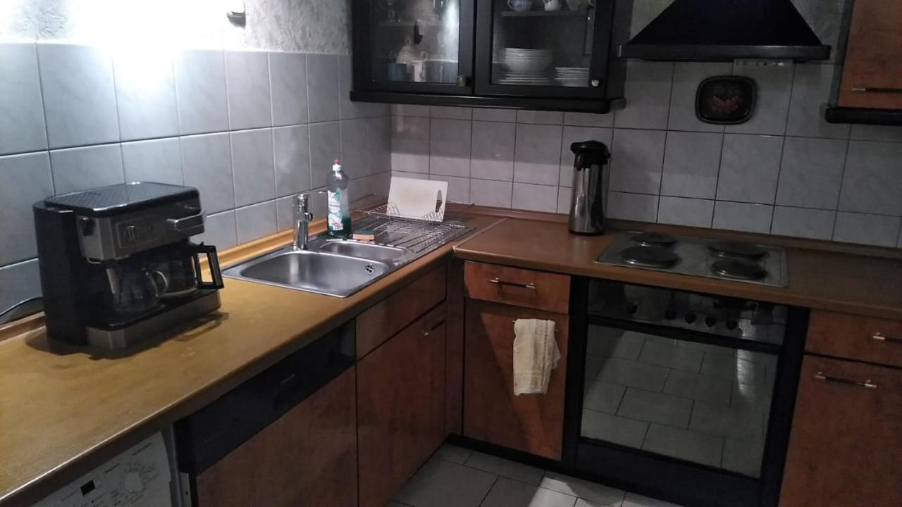 Kamen 2 Zimmer Apartment Stuttgart Luaran gambar