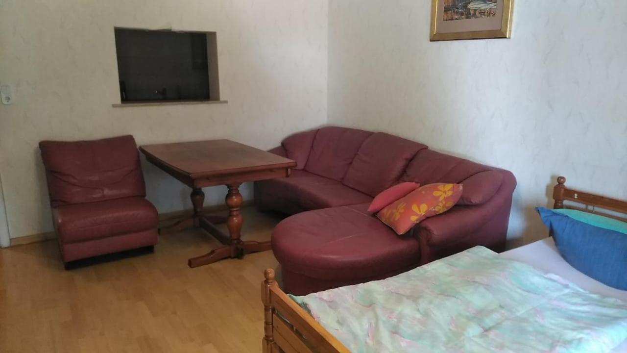 Kamen 2 Zimmer Apartment Stuttgart Luaran gambar